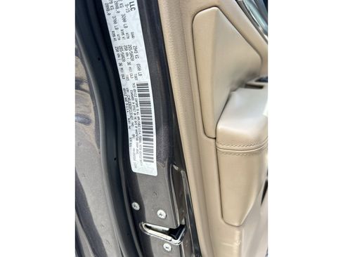 Used 2015 Jeep Grand Cherokee Limited image 25