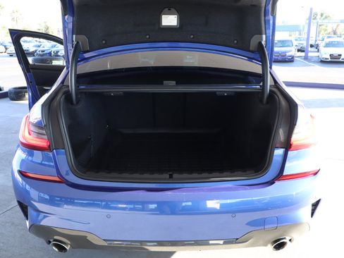 Used 2021 BMW 330i xDrive Sedan w/ M Sport Package image 32