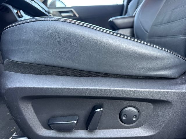Used 2024 Mitsubishi Outlander SE FWD image 15