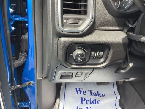 Used 2024 RAM 1500 Laramie image 13