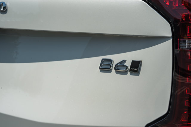 New 2026 Volvo XC90 B6 Plus w/ Protection Package Premier AWD/4WD image 8