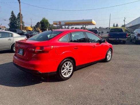 Used 2015 Ford Focus SE FWD image 33