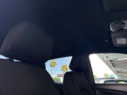 Used 2023 Chevrolet Colorado W/T image 15