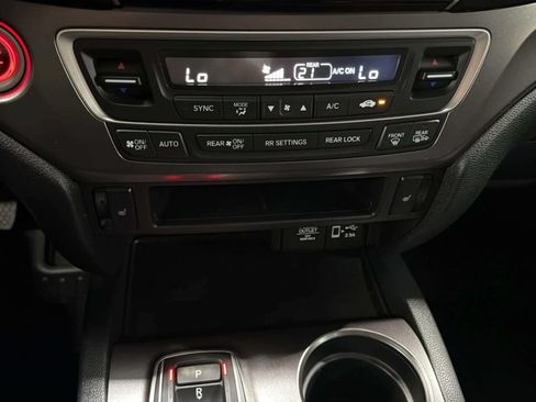 Used 2021 Honda Pilot Black Edition image 28
