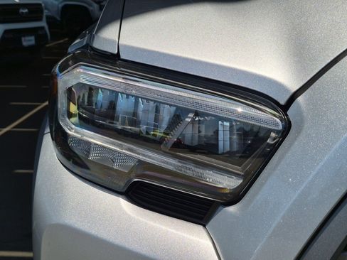 Certified 2023 Toyota Tacoma TRD Sport AWD/4WD image 6