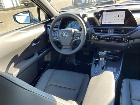 Used 2024 Lexus UX 250h AWD w/ Premium Package image 15