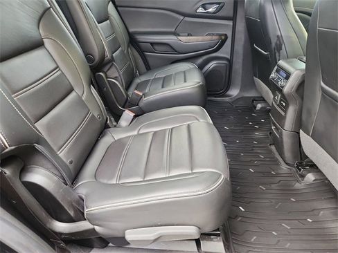 Used 2021 GMC Acadia Denali w/ Denali Technology Package image 27