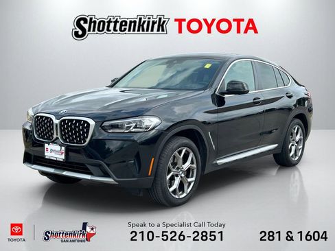 Used 2025 BMW X4 xDrive30i image 1