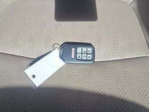 Used 2023 Honda Odyssey Elite image 13