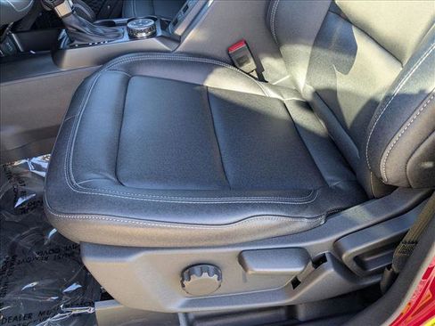 New 2025 Ford Bronco Badlands image 4