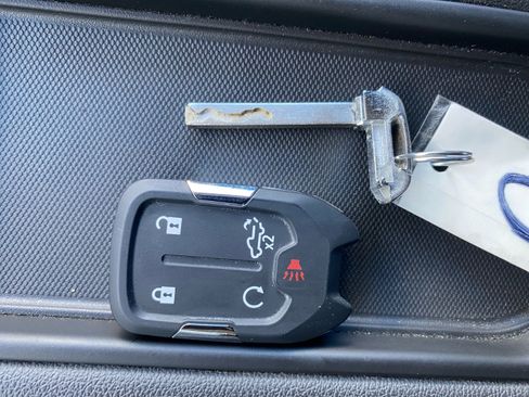 Used 2020 GMC Sierra 1500 SLT image 33