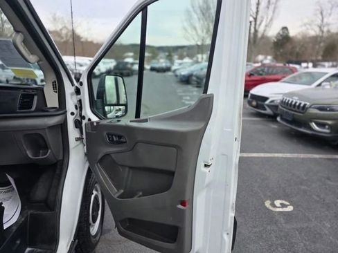 Used 2020 Ford Transit 250 Medium Roof image 19