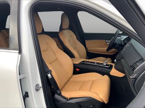 Used 2024 Volvo XC90 B6 Ultimate w/ Lounge Package AWD/4WD image 9