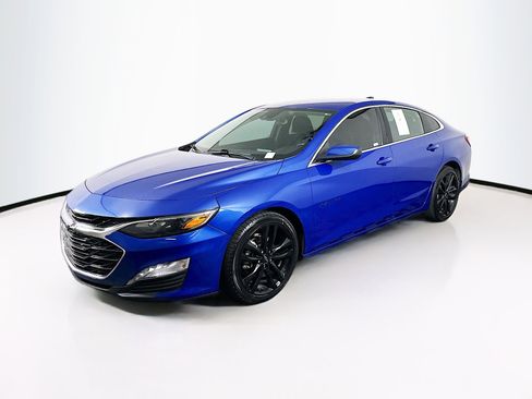 Used 2023 Chevrolet Malibu LT w/ Sport Edition image 3