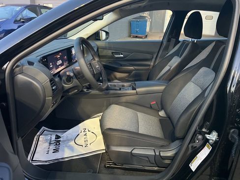 New 2026 Nissan Sentra SV w/ SV Convenience Package FWD image 24
