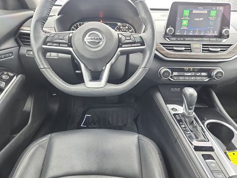 Used 2021 Nissan Altima 2.5 Platinum image 10