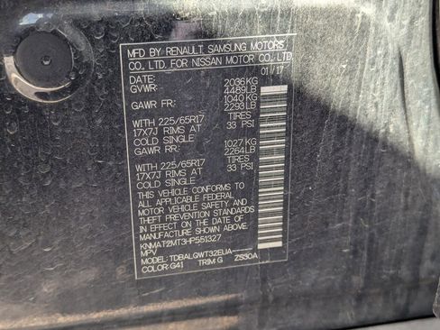 Used 2017 Nissan Rogue SV FWD image 12