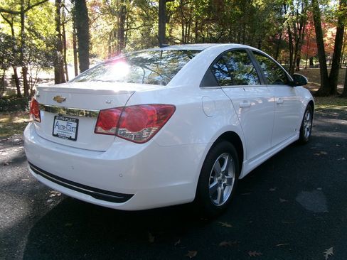 Used 2014 Chevrolet Cruze LT w/ Enhanced Safety Package image 5