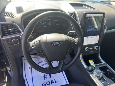 Used 2024 Ford Edge SE AWD/4WD image 12