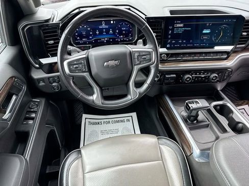 Used 2023 Chevrolet Silverado 1500 RST image 14