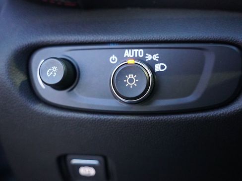 Certified 2025 Chevrolet Blazer RS image 25