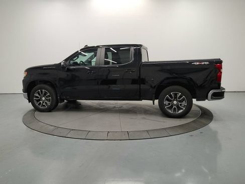 Used 2024 Chevrolet Silverado 1500 LT AWD/4WD image 6