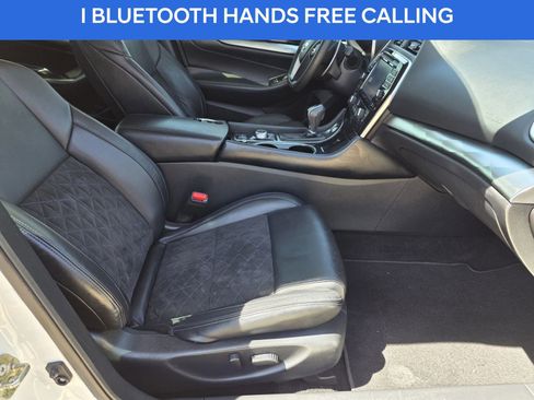 Used 2017 Nissan Maxima SR image 12