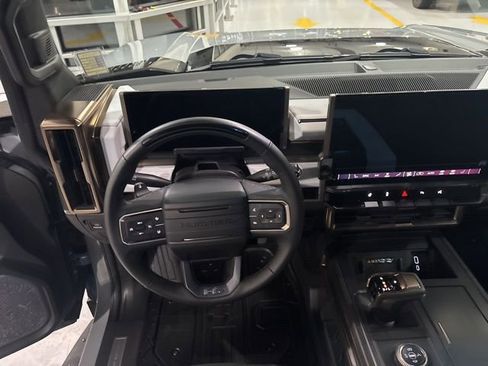 Used 2025 GMC Hummer EV 2X image 14