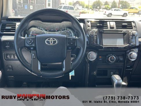 Used 2019 Toyota 4Runner TRD Off-Road Premium AWD/4WD image 12