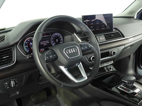 Used 2023 Audi Q5 e Premium Plus w/ Premium Plus Package AWD/4WD image 31
