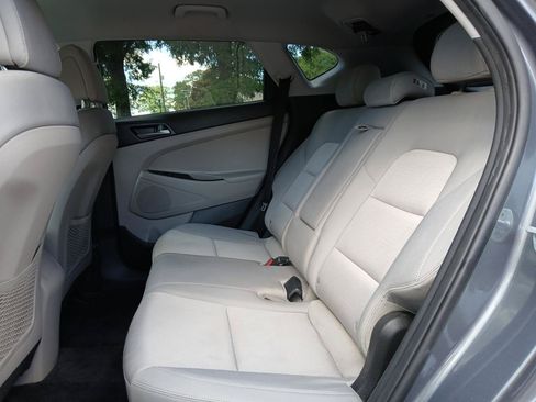 Used 2018 Hyundai Tucson SEL FWD image 11