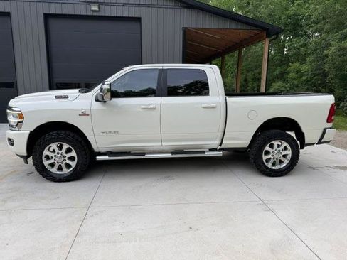 Used 2023 RAM 2500 Laramie AWD/4WD image 2
