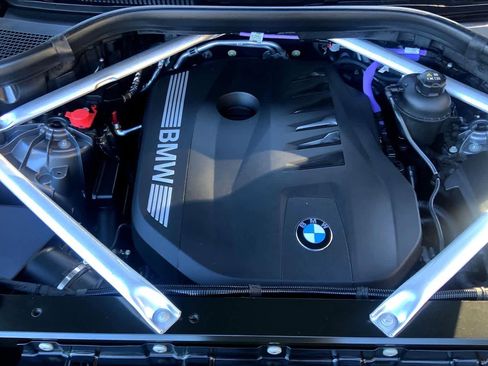 Used 2024 BMW X5 xDrive40i w/ Premium Package image 59