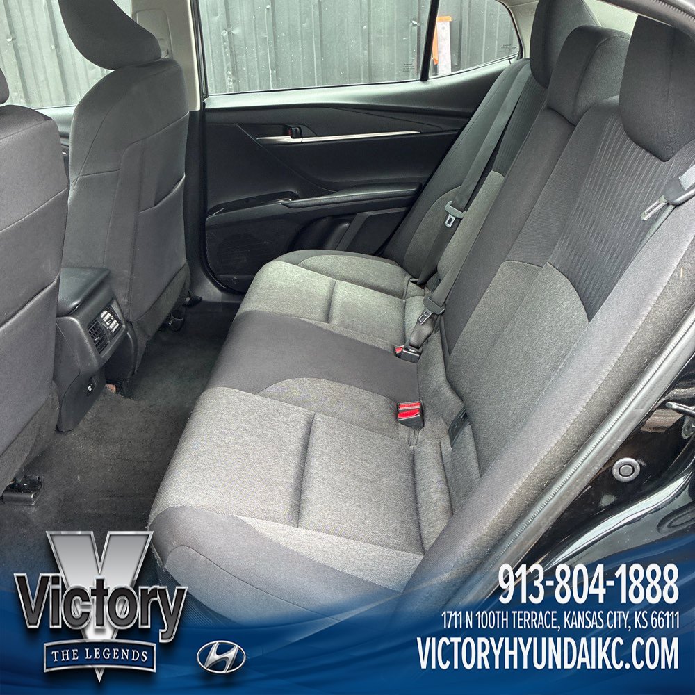 Used 2025 Toyota Camry LE w/ Convenience Package FWD image 11