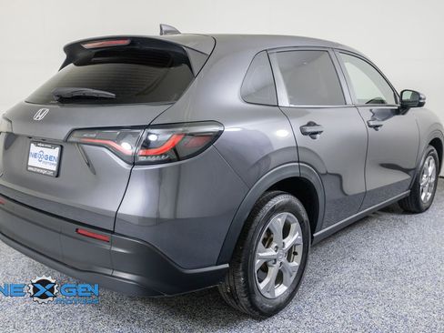Used 2024 Honda HR-V LX image 7