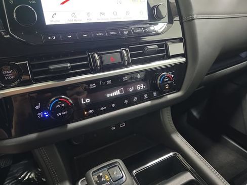 Used 2025 Nissan Pathfinder Platinum w/ Cargo Package AWD/4WD image 24