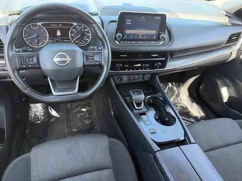 Used 2025 Nissan Rogue SV FWD image 19