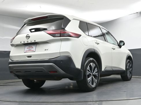 Used 2021 Nissan Rogue SV image 24