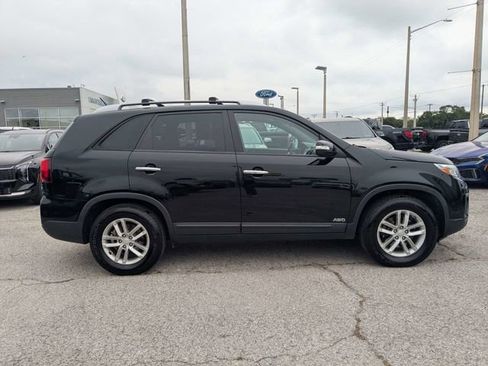 Used 2014 Kia Sorento LX AWD/4WD image 2
