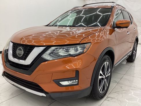 Used 2018 Nissan Rogue SL w/ Premium Package AWD/4WD image 1