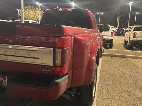 Used 2022 Ford F450 Platinum w/ FX4 Off-Road Package image 15