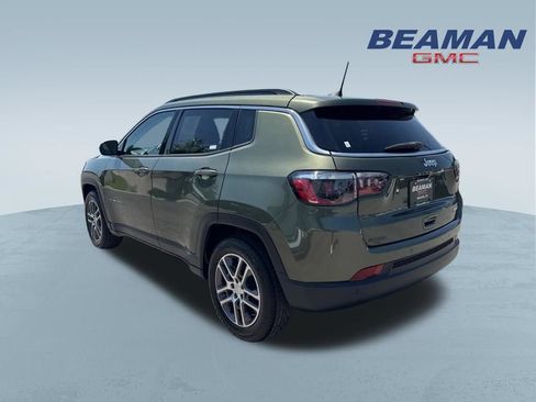 Used 2020 Jeep Compass Latitude FWD image 5