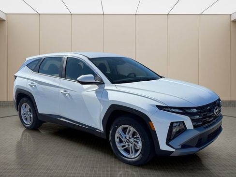 New 2026 Hyundai Tucson SE FWD image 2