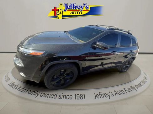Used 2016 Jeep Cherokee High Altitude image 3