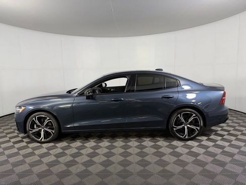 Used 2025 Volvo S60 B5 Core AWD/4WD image 11