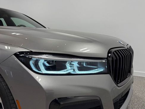 Used 2022 BMW 750i xDrive w/ Executive Package image 17