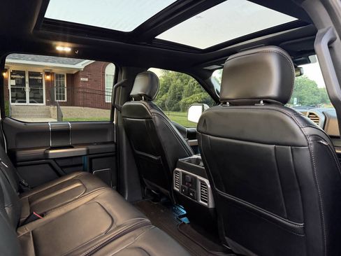 Used 2019 Ford F150 Platinum w/ Equipment Group 701A Luxury AWD/4WD image 24