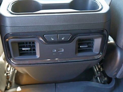 New 2025 GMC Sierra 2500 AT4 w/ AT4 Premium Plus Package image 27