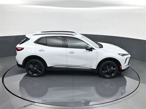 Used 2025 Buick Envision Sport Touring AWD/4WD image 16