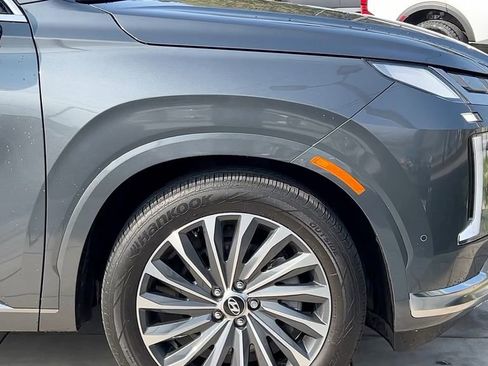 Used 2024 Hyundai Palisade Calligraphy image 12
